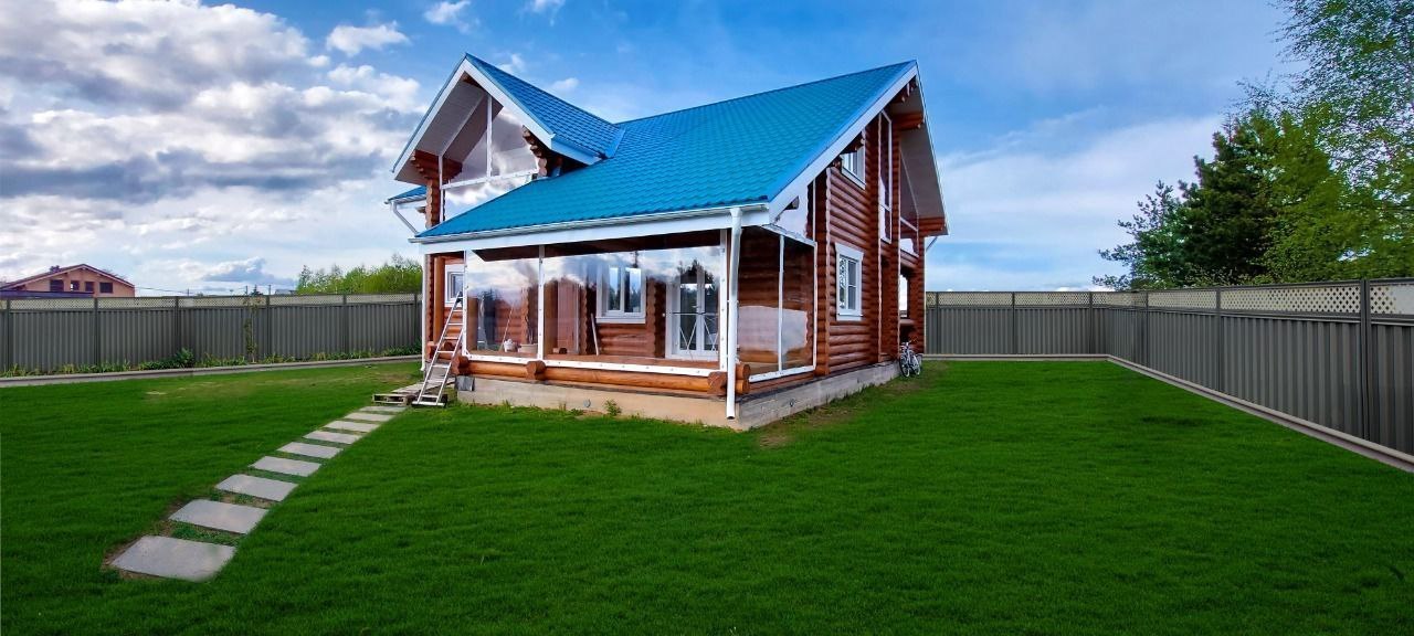 Мягкие окна на веранде загородного дома в Выгоничах